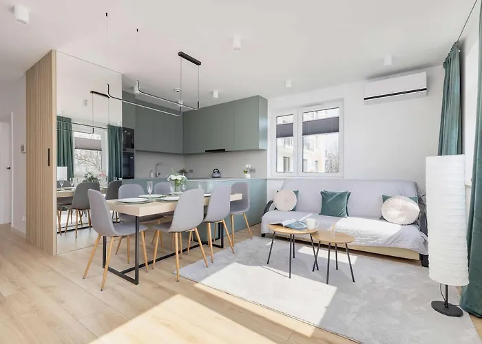 Nowoczesny Rodzinny Apartament z Klimatyzacją i Parkingiem w Krakowie by Renters Prestige